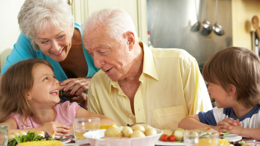 Grootoudermaaltijd (2) Grootoudermaaltijd (2)