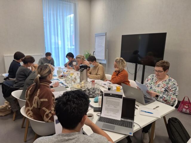 Na een opleiding tot Belrai indicatiesteller, maakte het personeel het examen! Het voltallige team is geslaagd. Proficiat aan onze medewerkers. We zijn trots op jullie!! 👍 #wzbw #woonenzorgbedrijfwervik #wervik #geluwe #belrai #opleiding #student #examen
