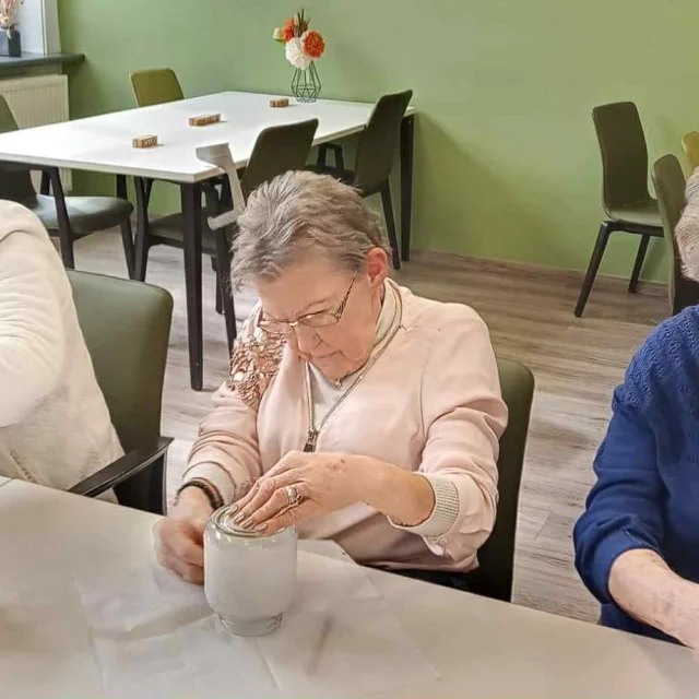 Wie met Pasen knutselt met plezier, 
brengt de lente alvast hier 🌷🐣  #wzbw #woonenzorgbedrijfwervik #wervik #geluwe #groepswonen